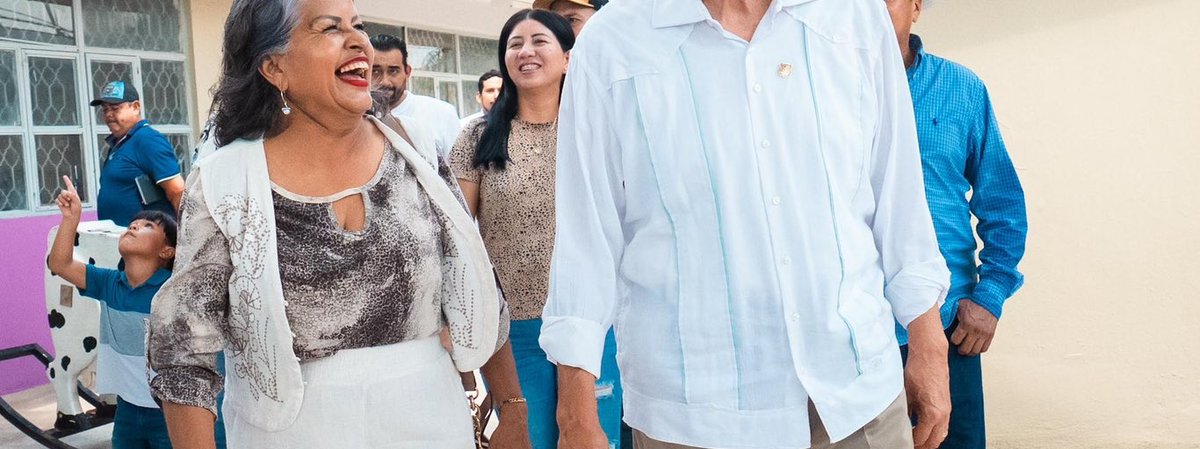 Gobernador Miguel Ángel Navarro Quintero supervisa obras en Tuxpan