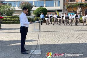 La Secretaría del Trabajo fortalece los valores cívicos en los Honores a la Bandera